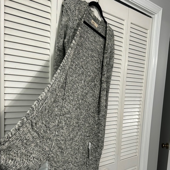 Cardigan - Picture 5 of 6